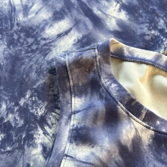 Gaiam tie-dye style blue and white dress, Size M - Picture 9 of 9